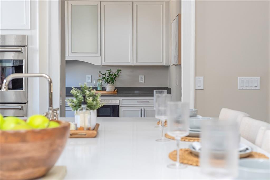 121 Lily Garden Place