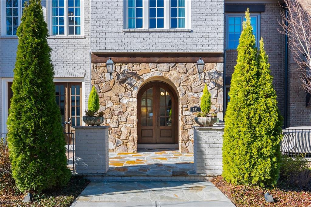 121 Lily Garden Place