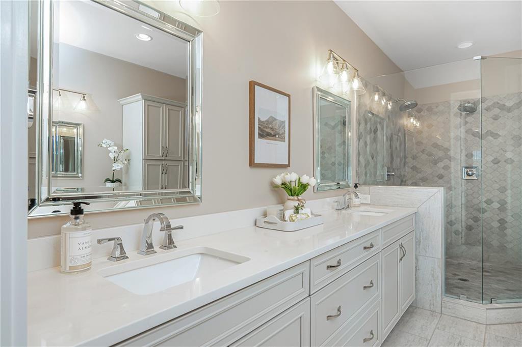 121 Lily Garden Place
