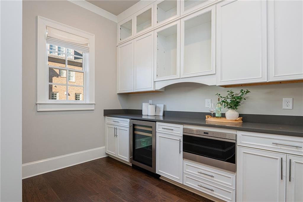 121 Lily Garden Place