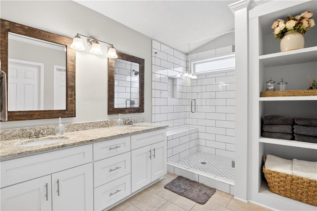 11065 Crabapple Lake Drive