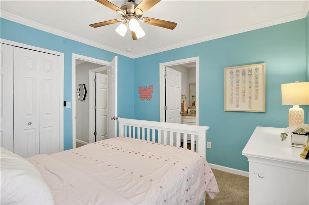 11065 Crabapple Lake Drive