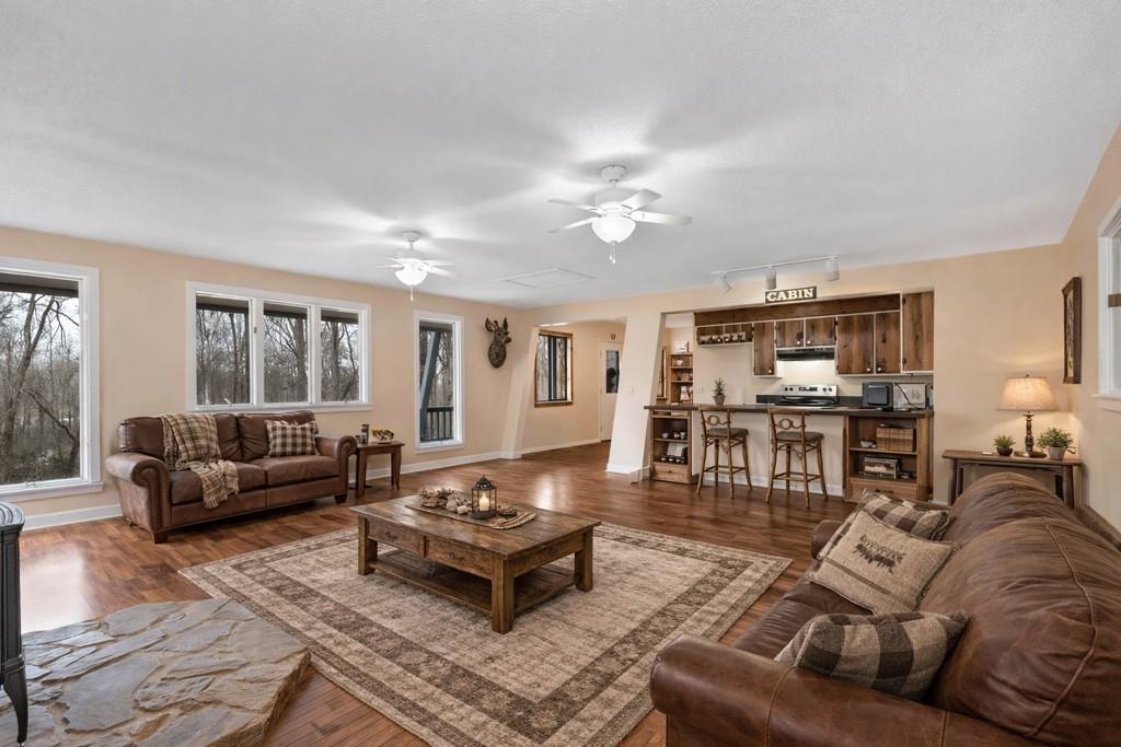172 S Hickory Lane