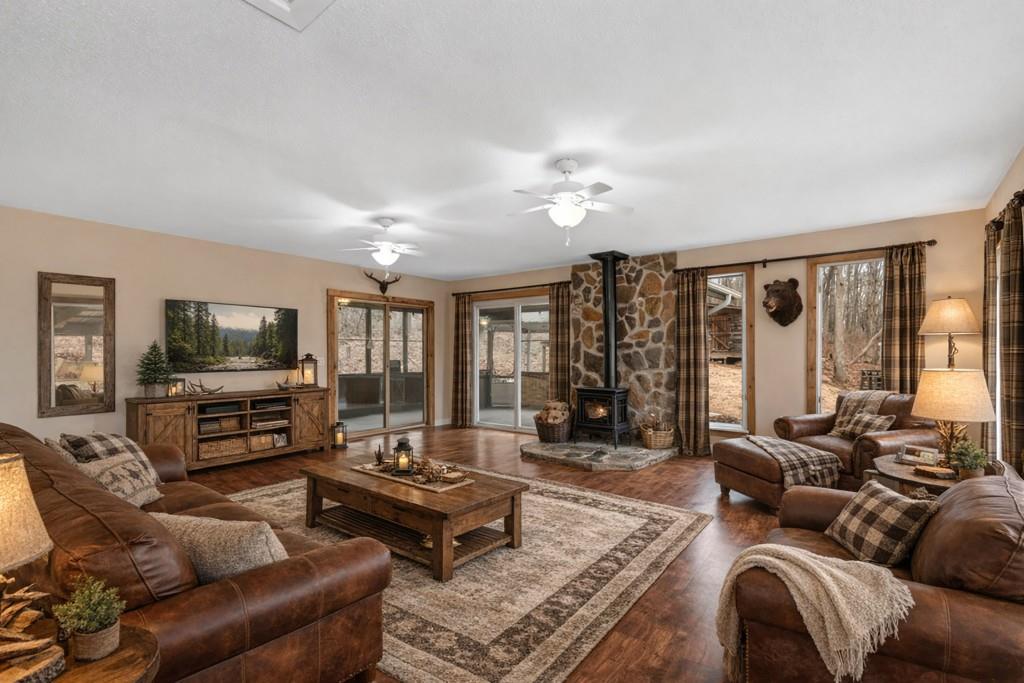 172 S Hickory Lane