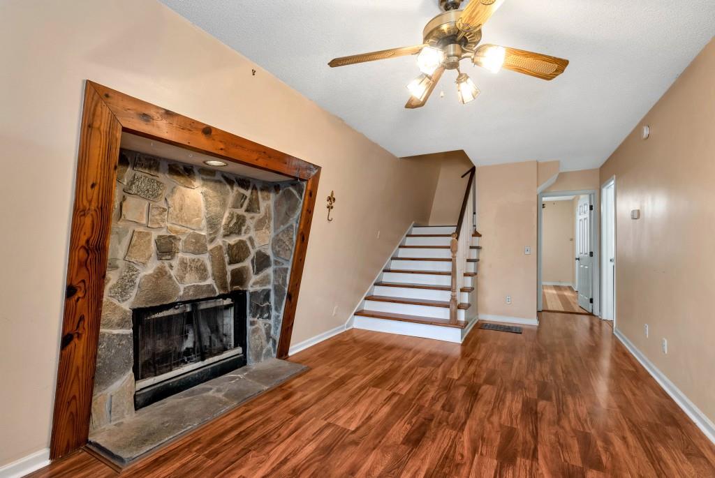 172 S Hickory Lane