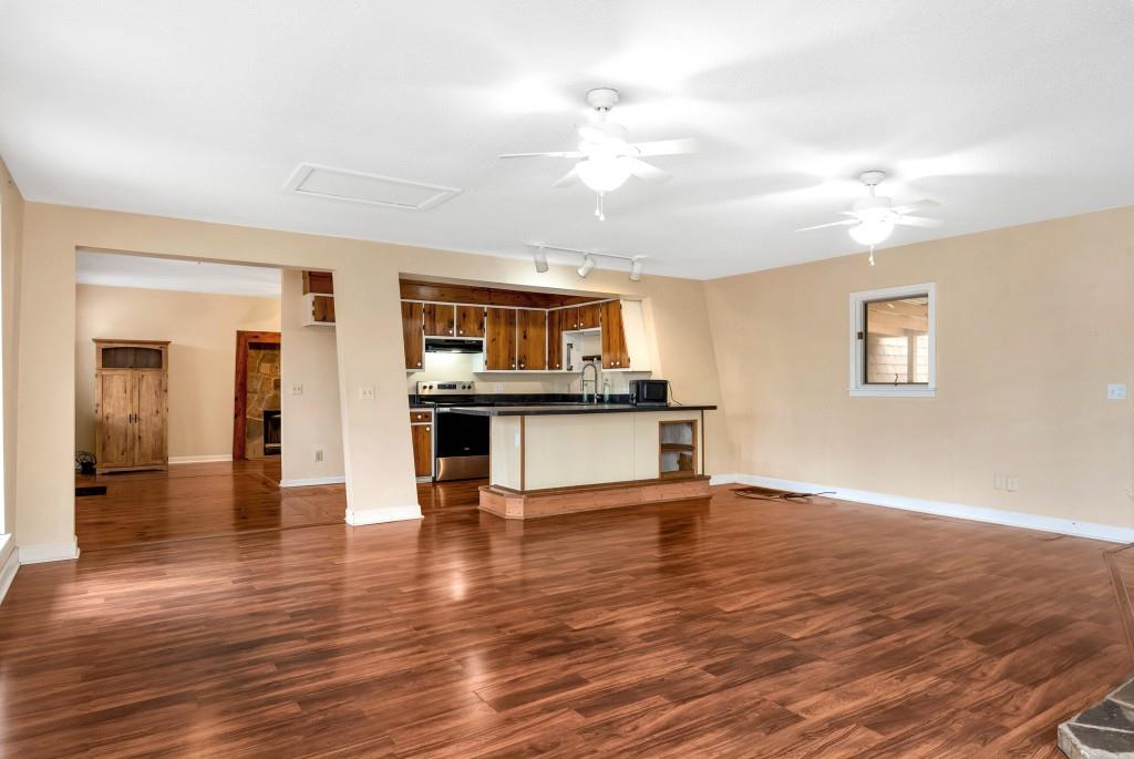172 S Hickory Lane