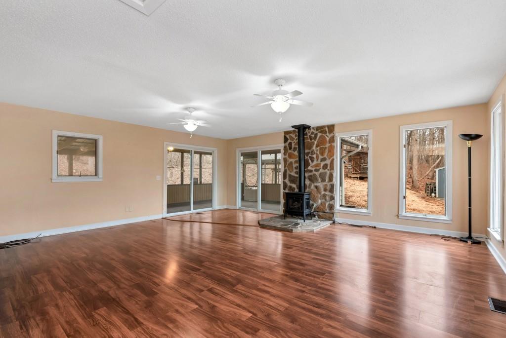 172 S Hickory Lane