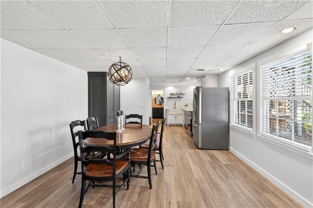 320 Barrow Downs