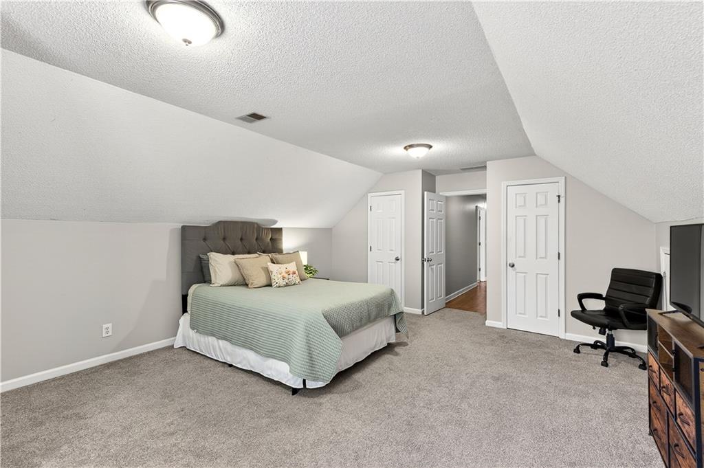 320 Barrow Downs