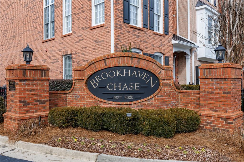 2590 Brookhaven Chase Lane NE