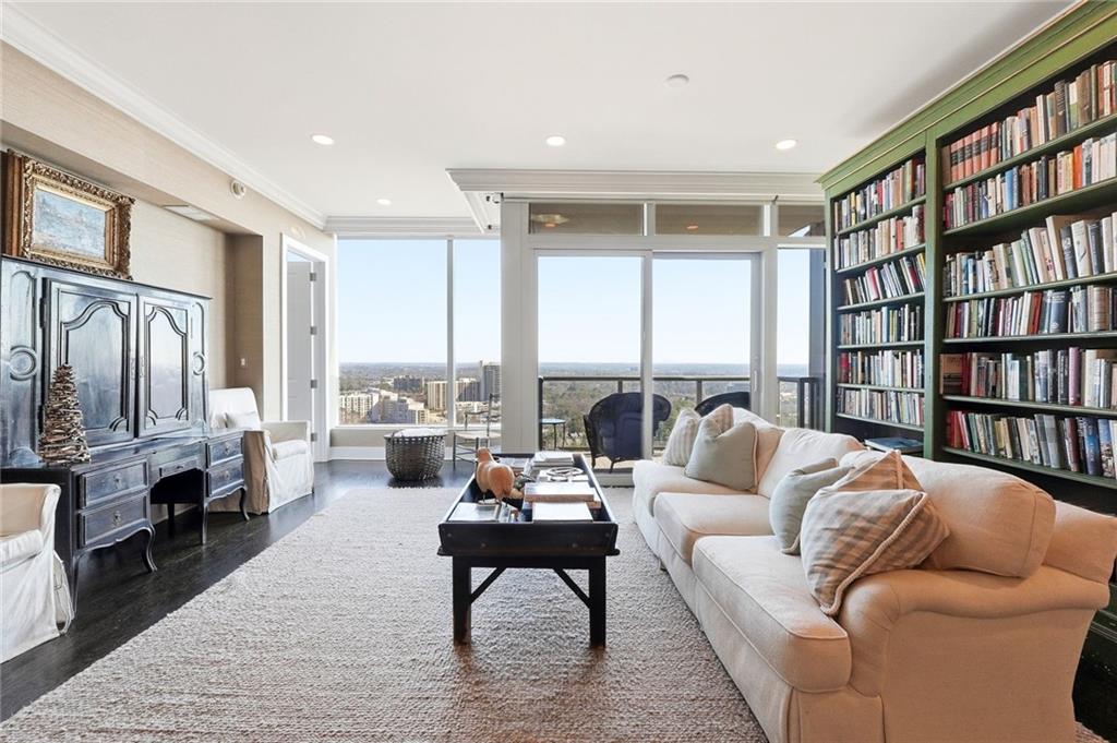 3630 Peachtree Road NE Unit 2002