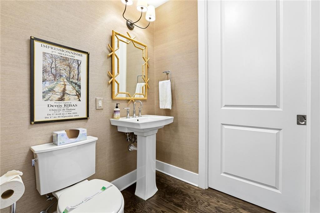 3630 Peachtree Road NE Unit 2002