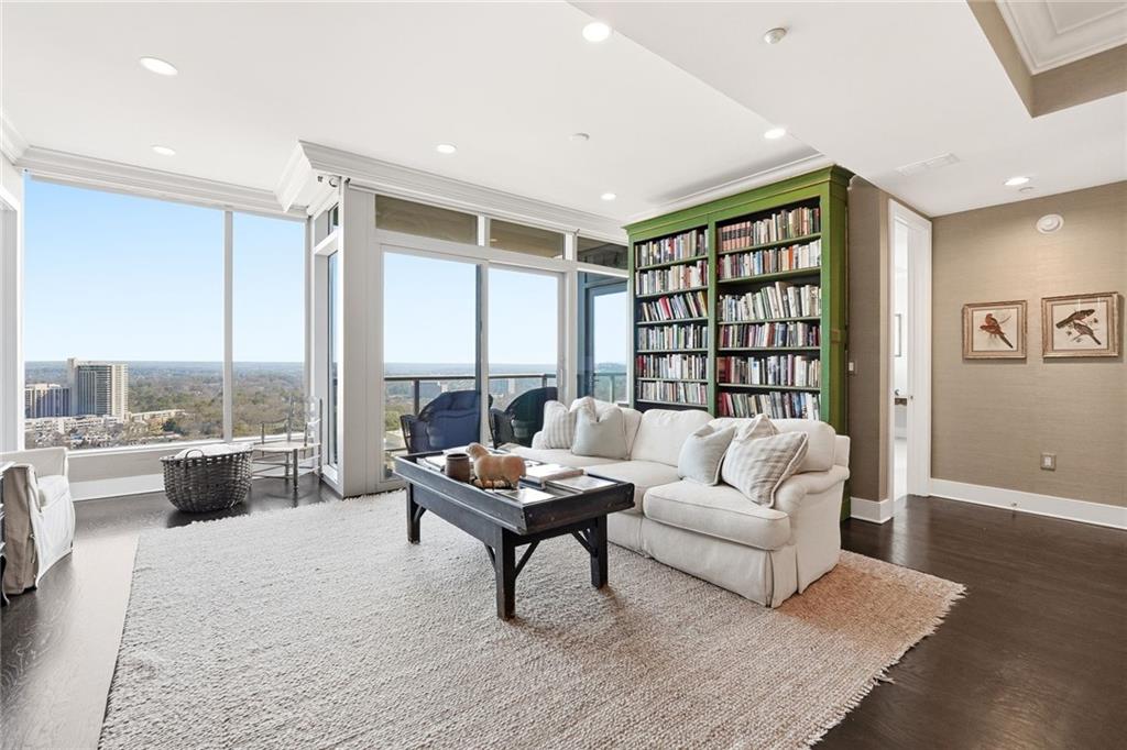 3630 Peachtree Road NE Unit 2002