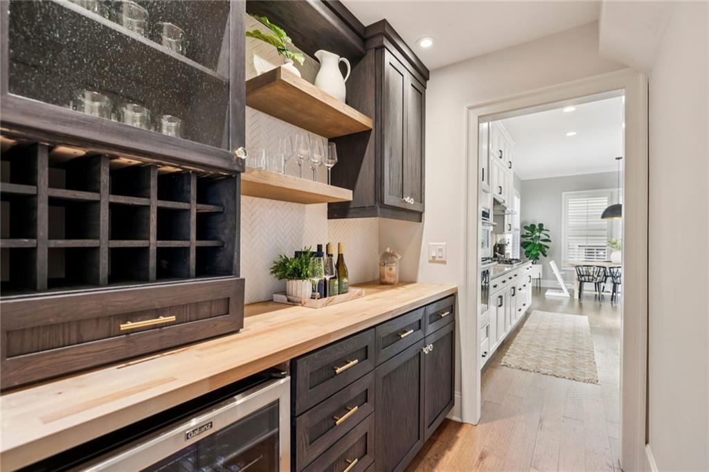 7345 Samples Field Road