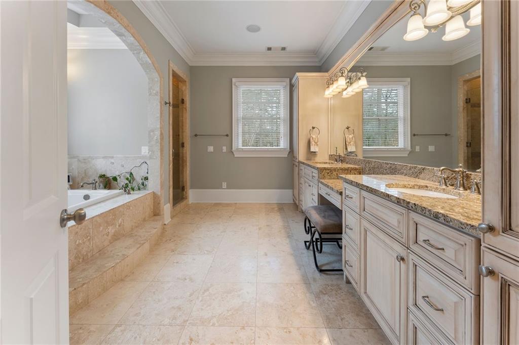 3188 Towerview Drive NE