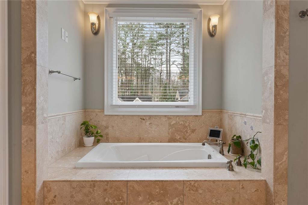 3188 Towerview Drive NE