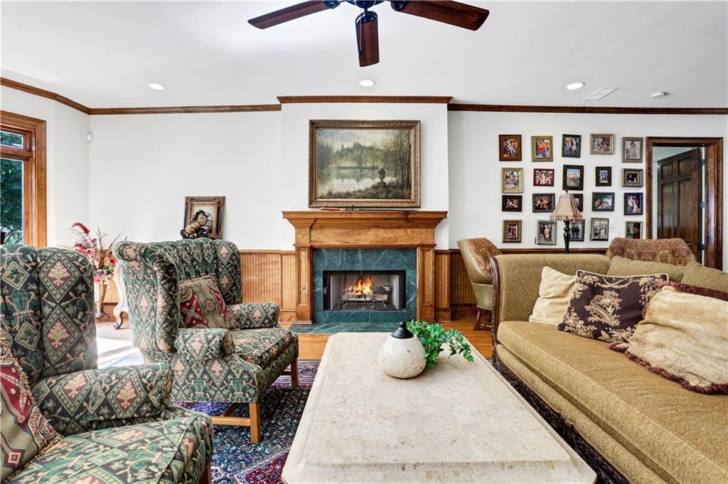 6450 Westchester Place