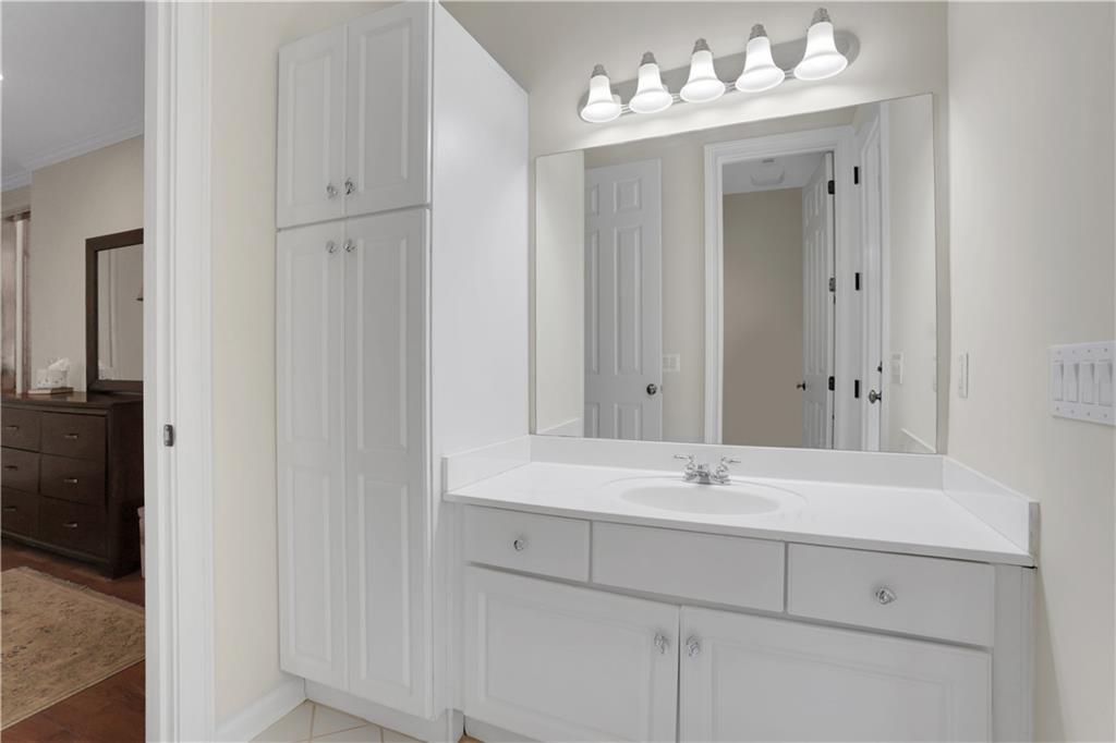 6450 Westchester Place