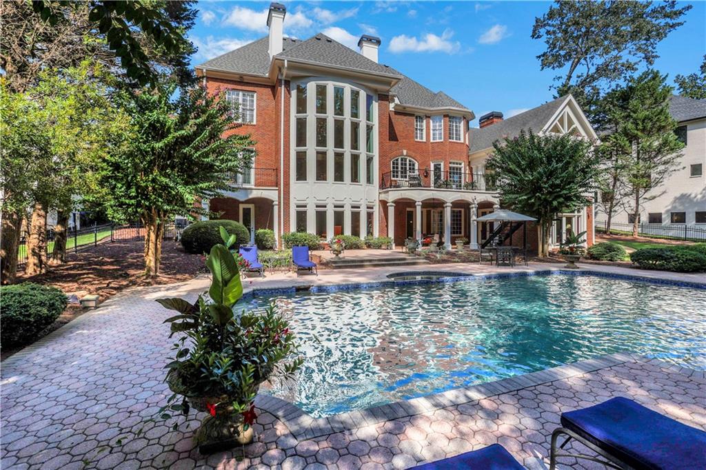 6450 Westchester Place