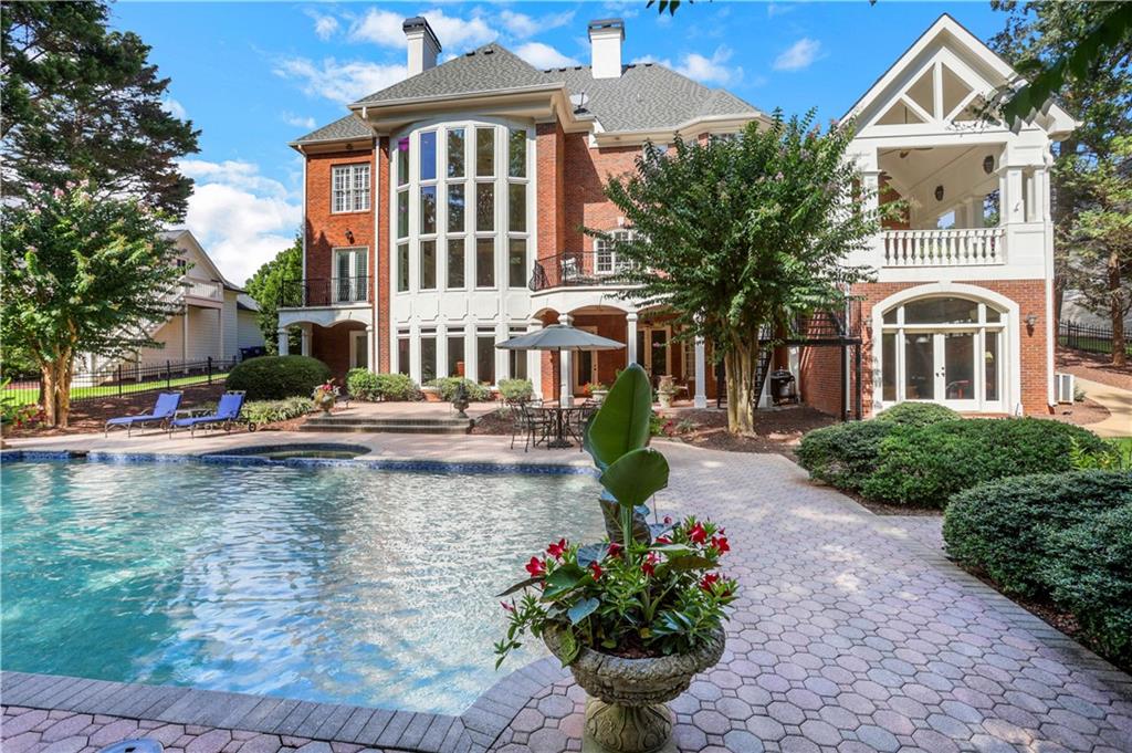 6450 Westchester Place