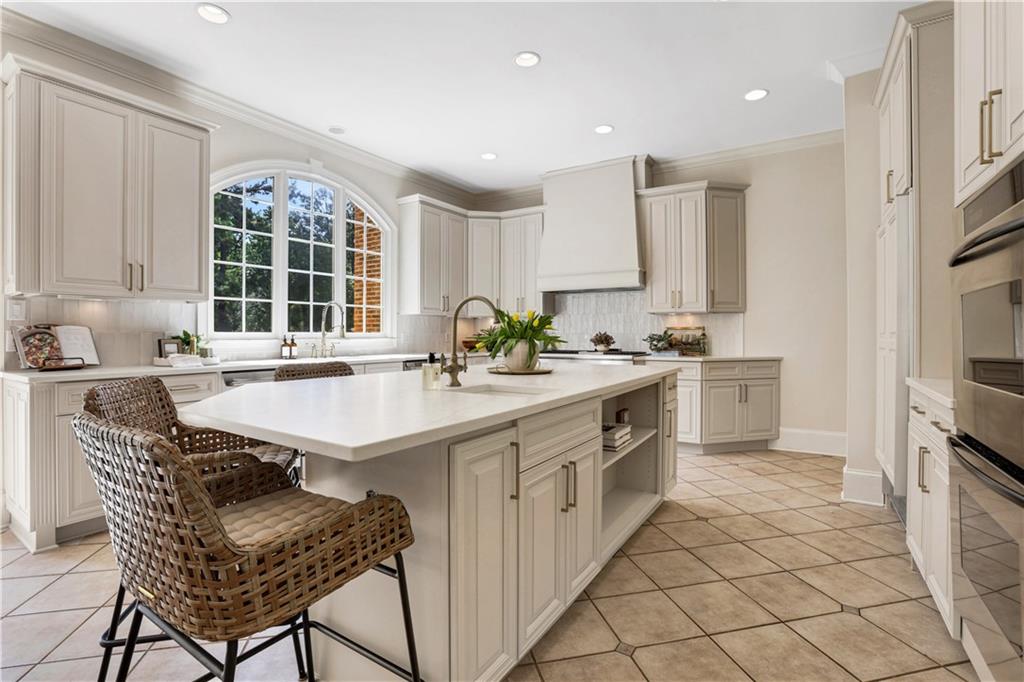 6450 Westchester Place