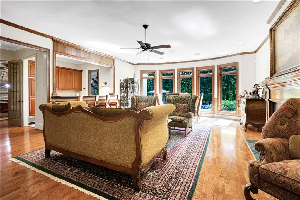 6450 Westchester Place