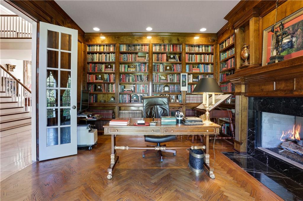 6450 Westchester Place