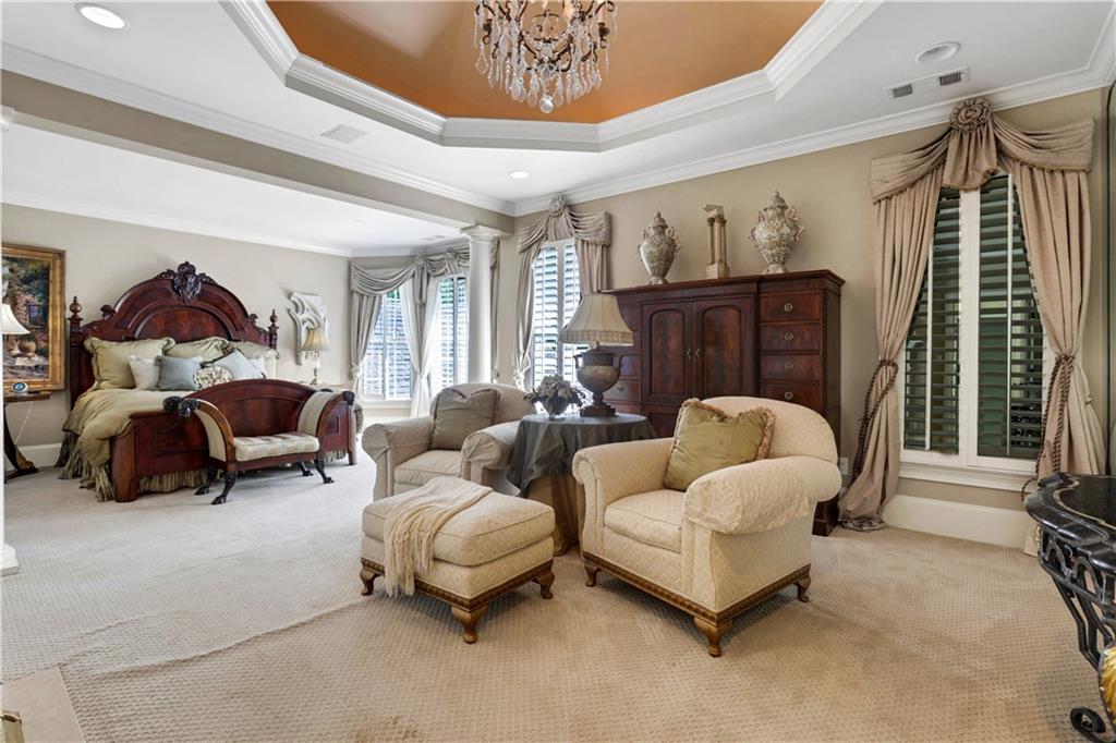 6450 Westchester Place