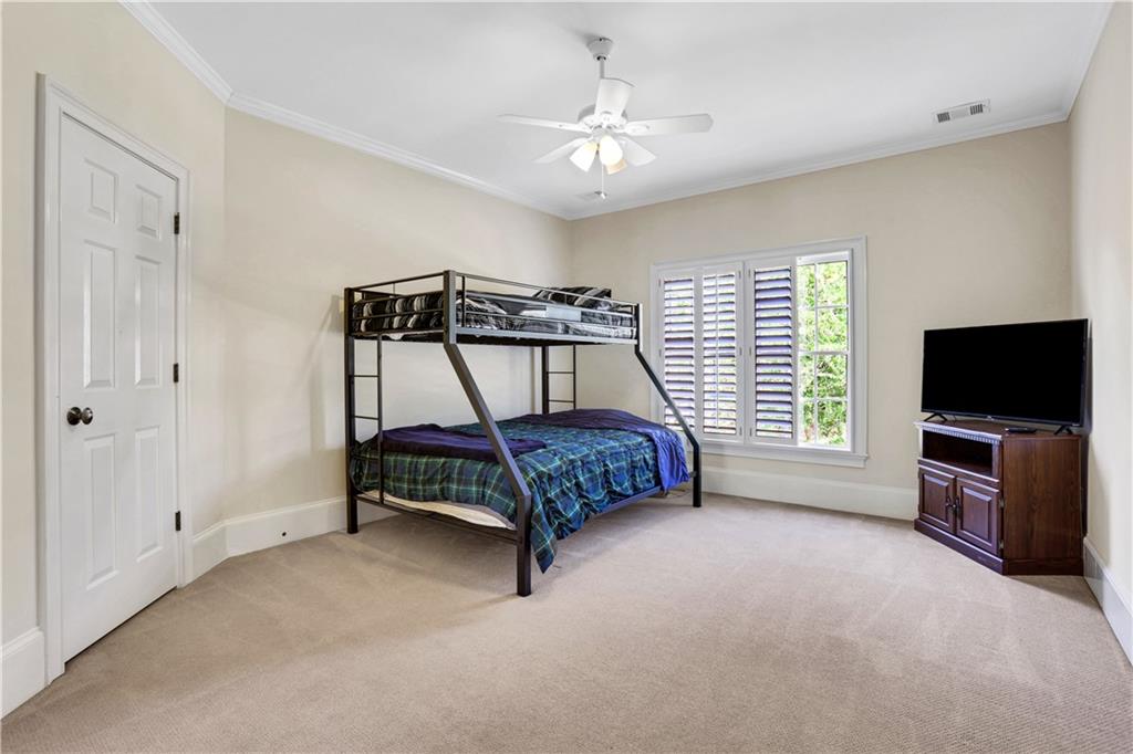 6450 Westchester Place