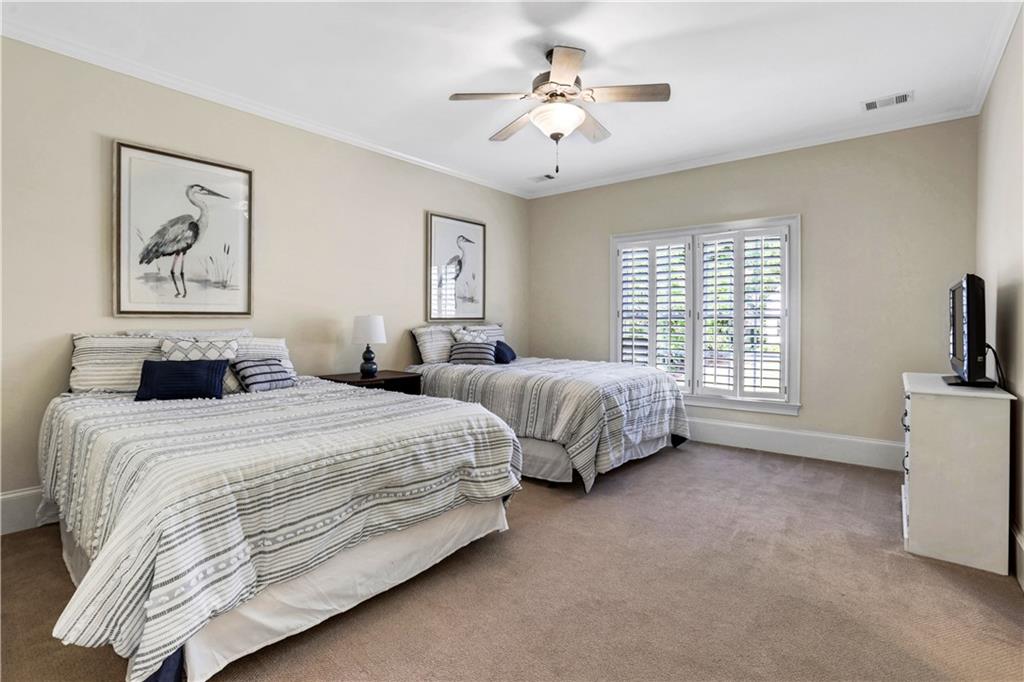 6450 Westchester Place