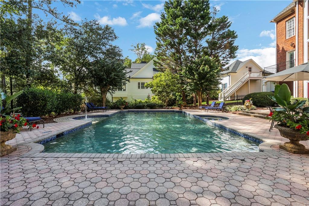 6450 Westchester Place