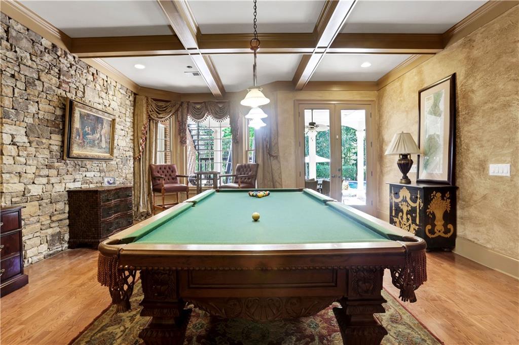 6450 Westchester Place