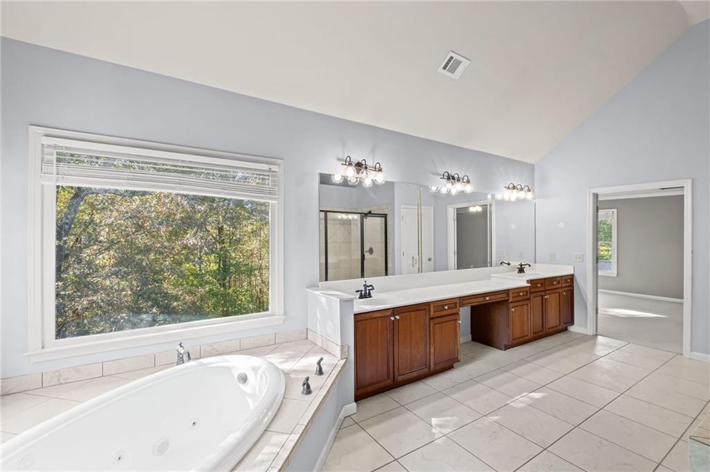 209 Heritage Town PKWY