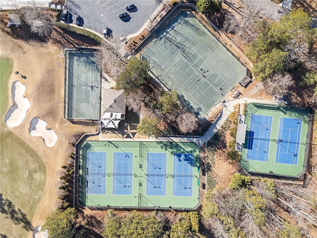 400 Fallen Leaf Lane