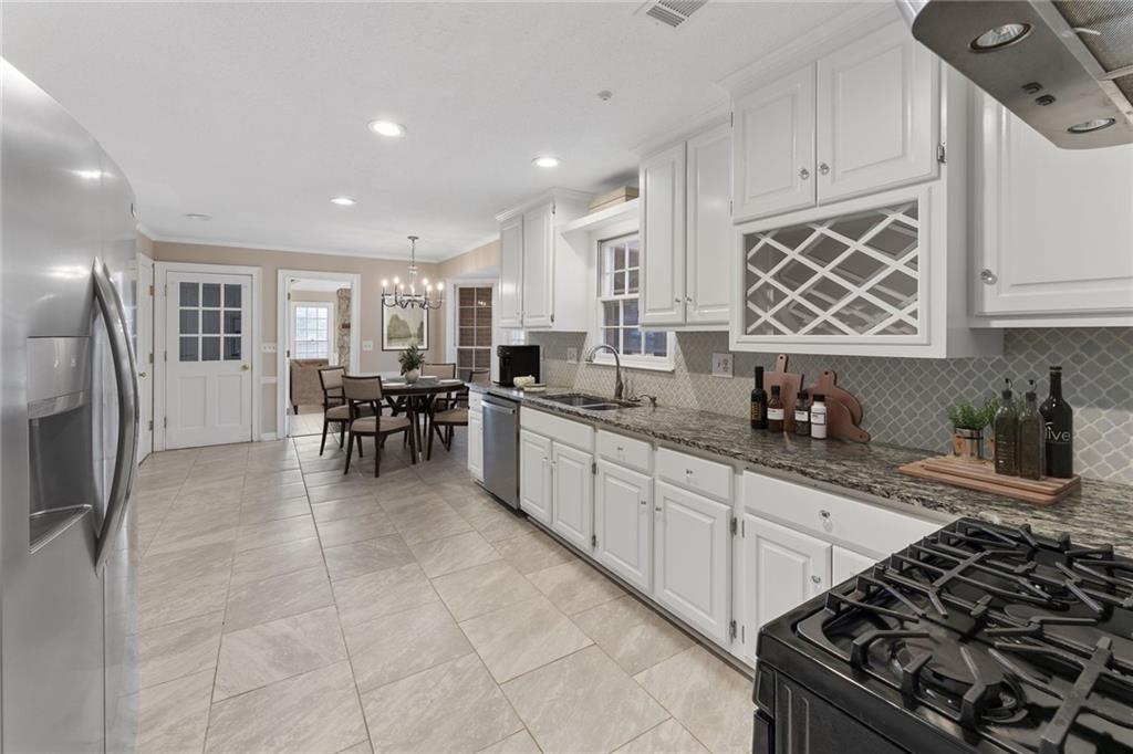 400 Fallen Leaf Lane