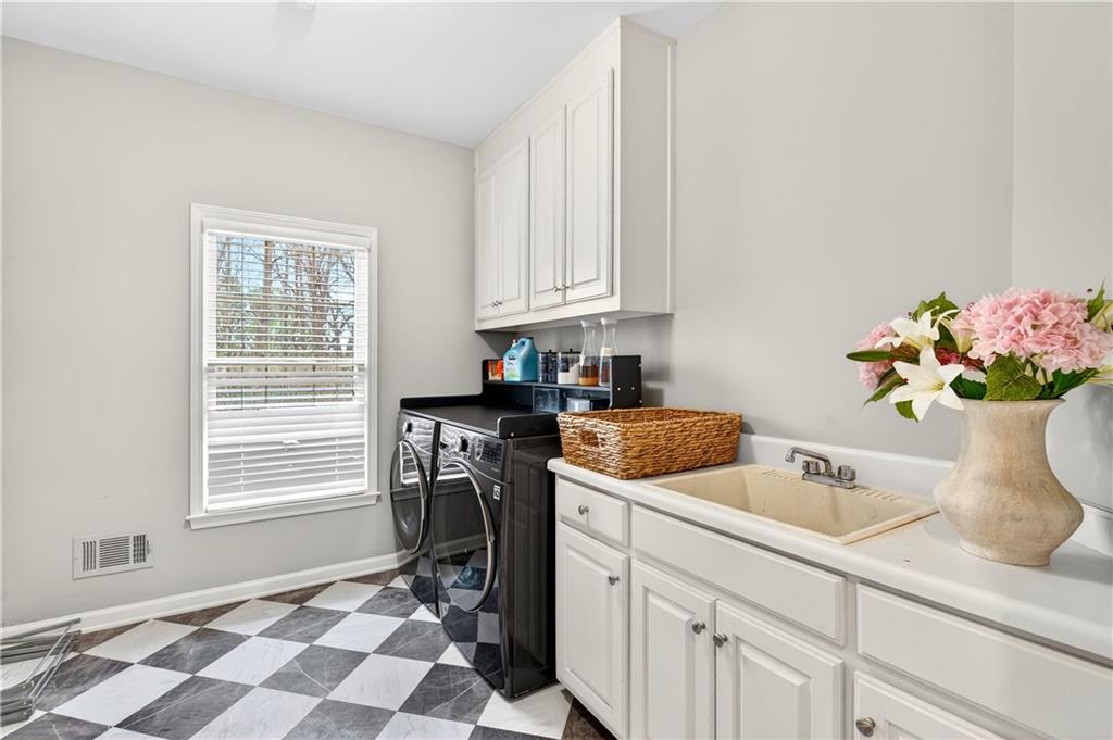 465 Thornwyck Trail