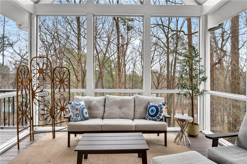 465 Thornwyck Trail