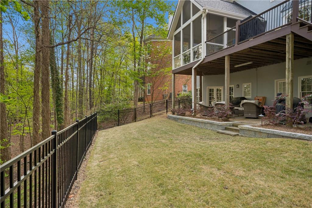 465 Thornwyck Trail