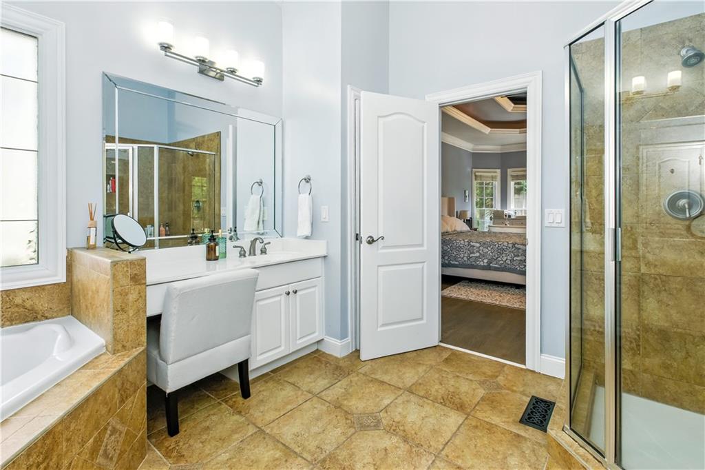 3925 Greenside Court