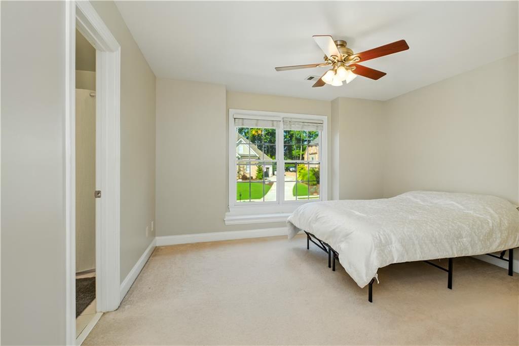 3925 Greenside Court