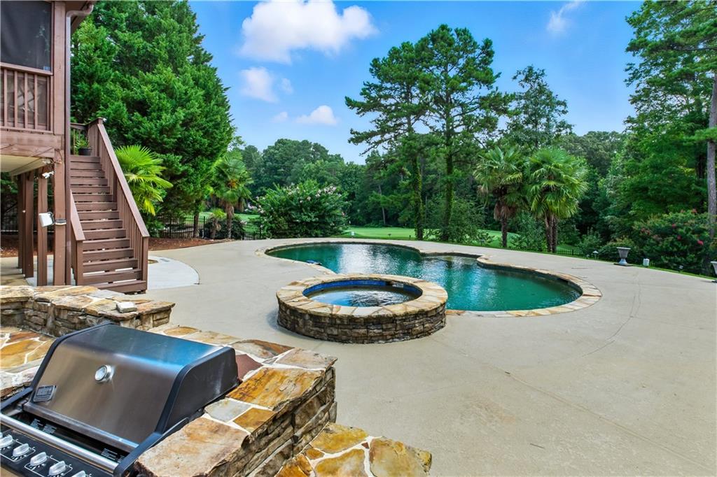 3925 Greenside Court