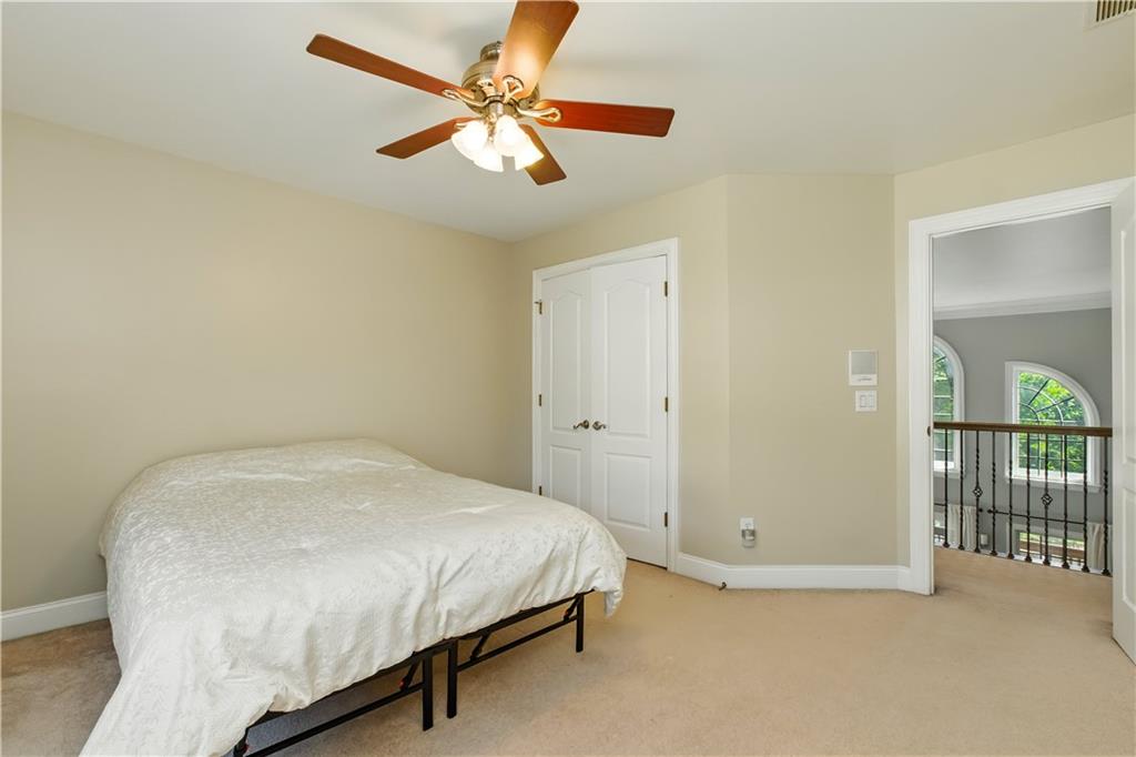 3925 Greenside Court