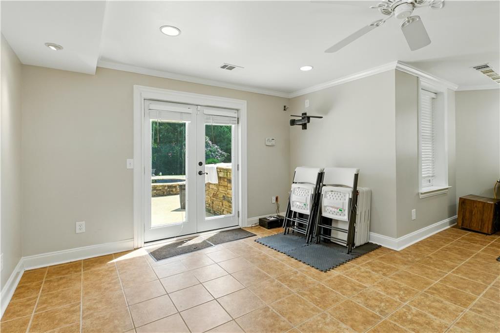 3925 Greenside Court