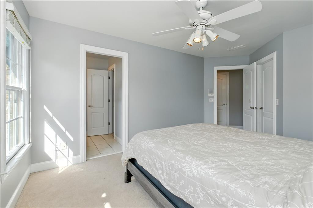 3925 Greenside Court