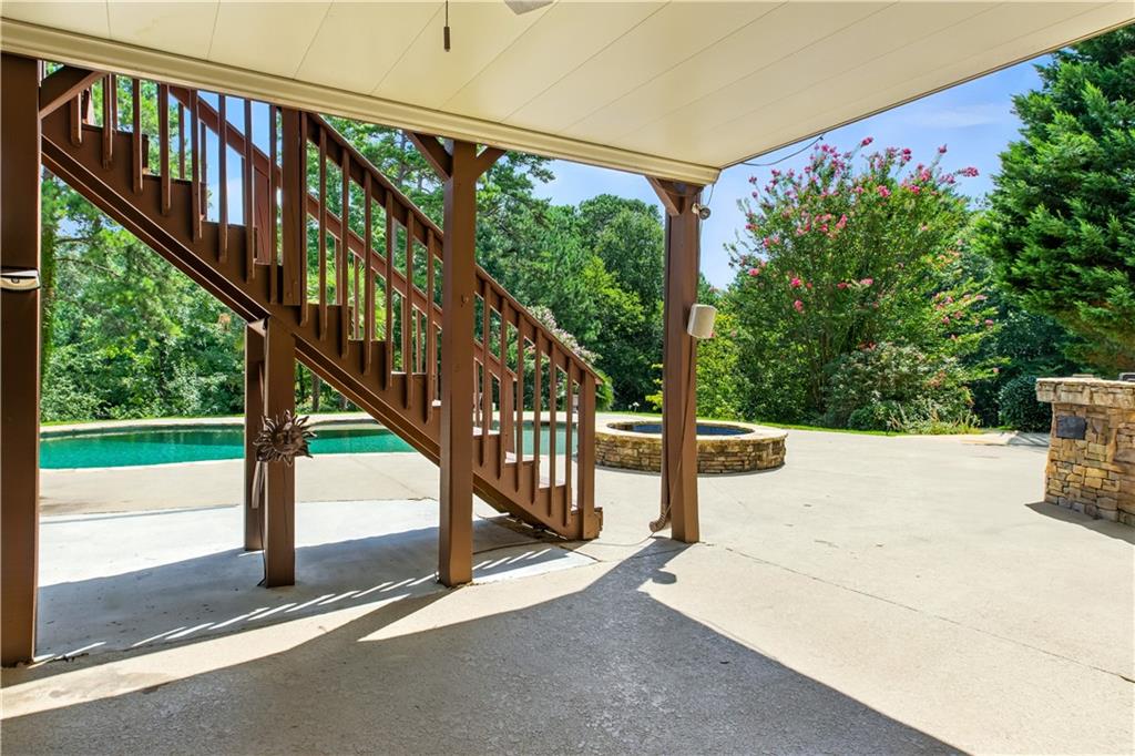 3925 Greenside Court