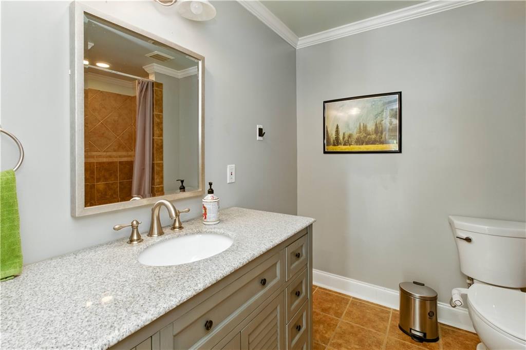 3925 Greenside Court