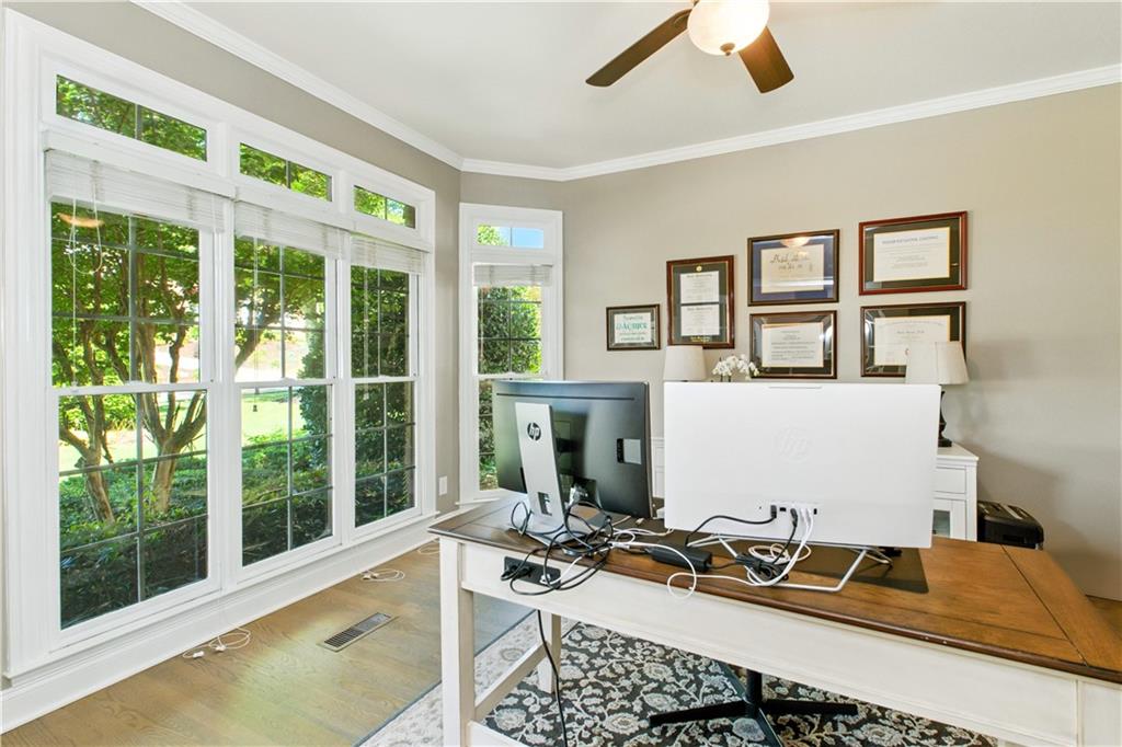 3925 Greenside Court