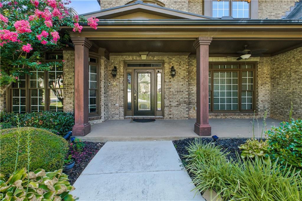 3925 Greenside Court