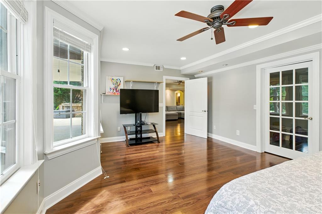 3925 Greenside Court