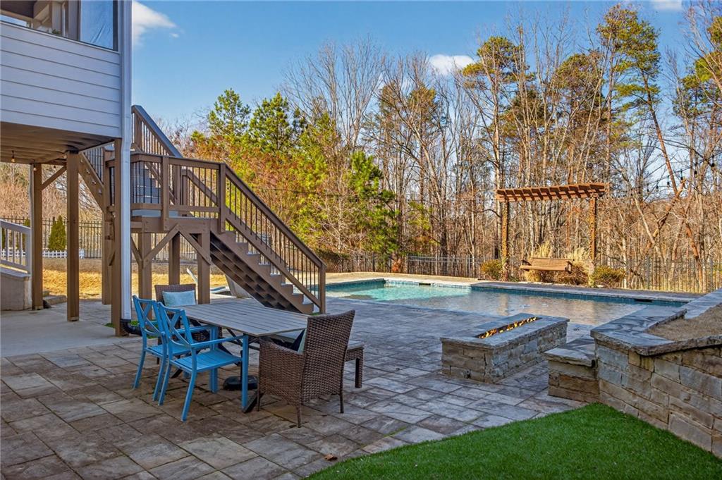 6672 Trail Side Drive